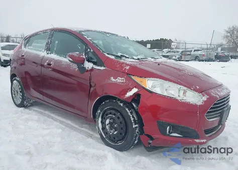 2014 Ford Fiesta Titanium z USA, uszkodzony, nr VIN 3FADP4FJ0EM162936